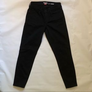 DENIZEN from Levi’s Black Curvy Skinny Jeans